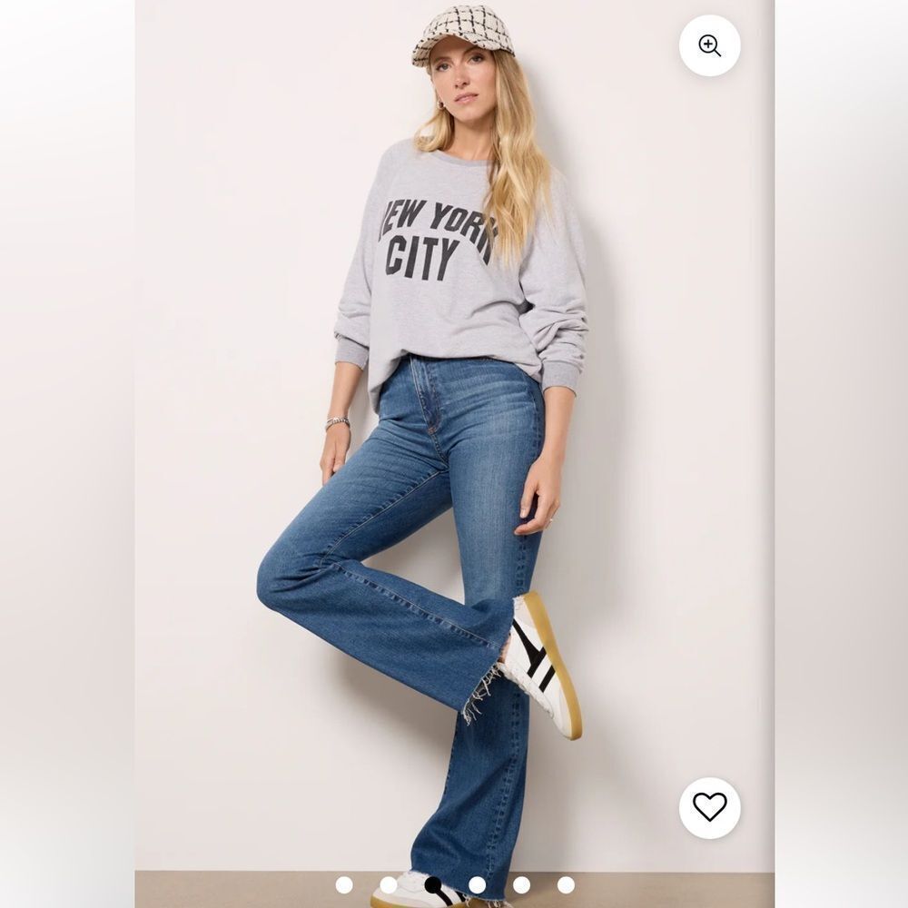 Anthropologie New York City Sweatshirt
Retro Brand Black Label